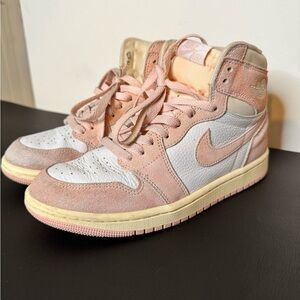 Nike Women's Blush and Cream Sneakers